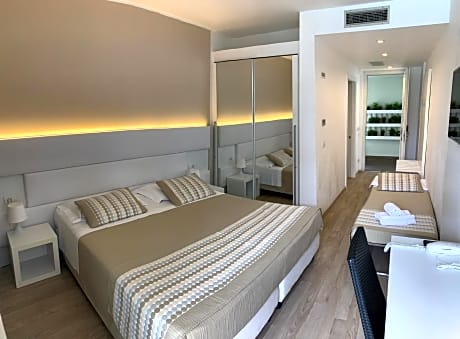 Superior Triple Room (2 Adults + 1 Child)