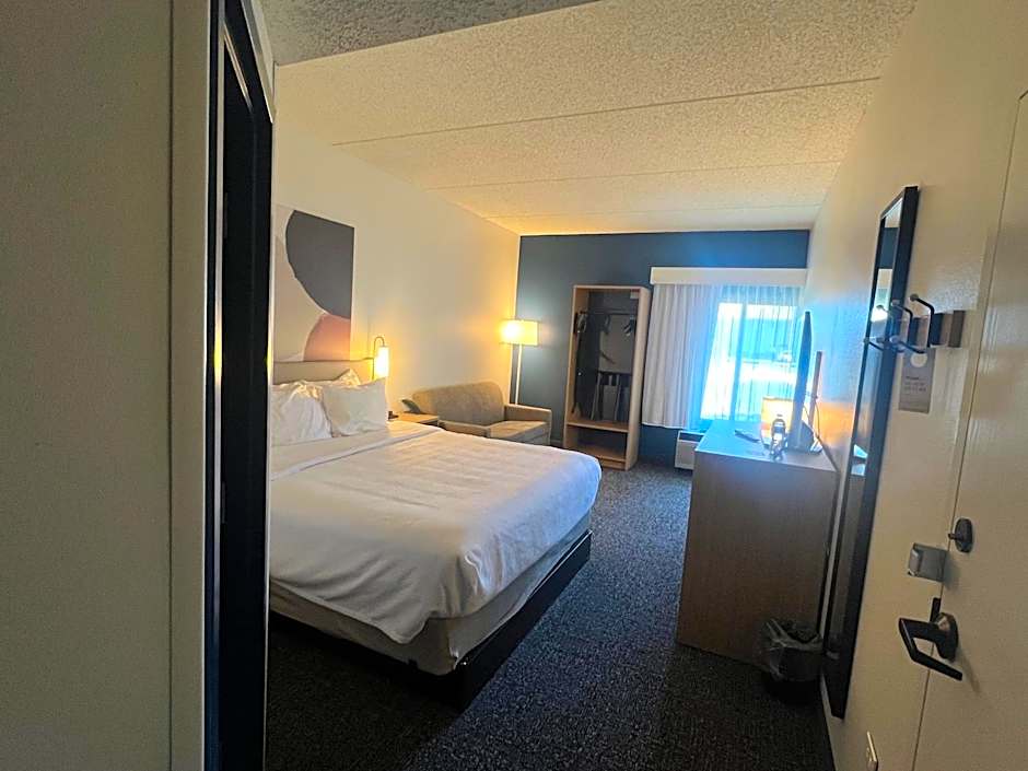 Spark by Hilton Green Bay