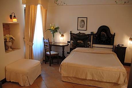 Double Room with Extra Bed (3 Adults)