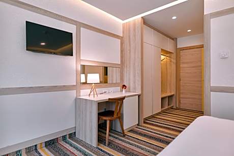 Deluxe Double or Twin Room with Balcony