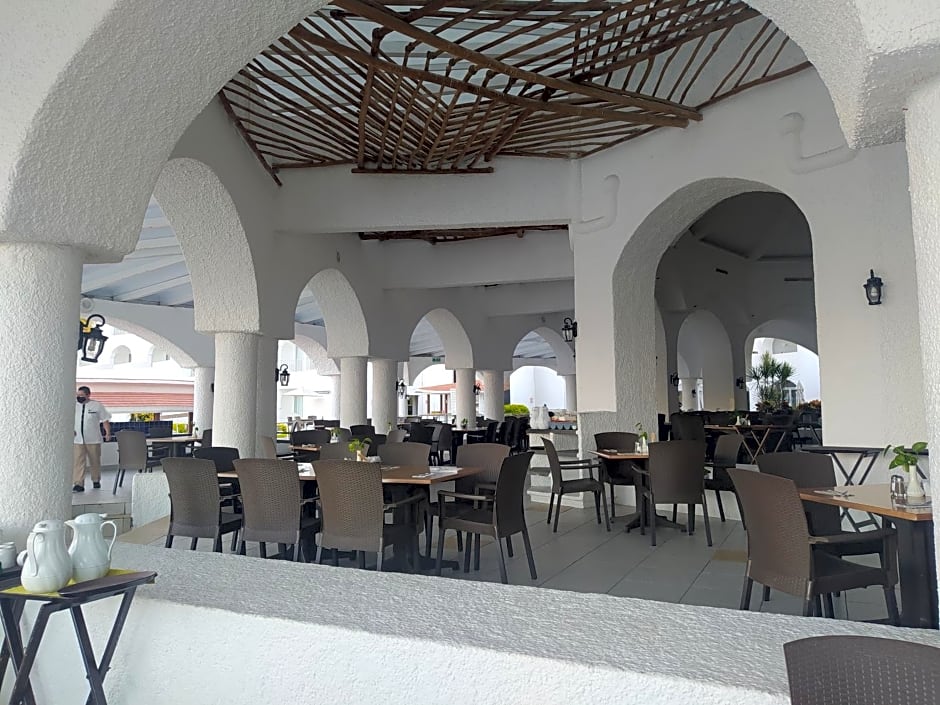 Sierra Mar All Inclusive at Tesoro