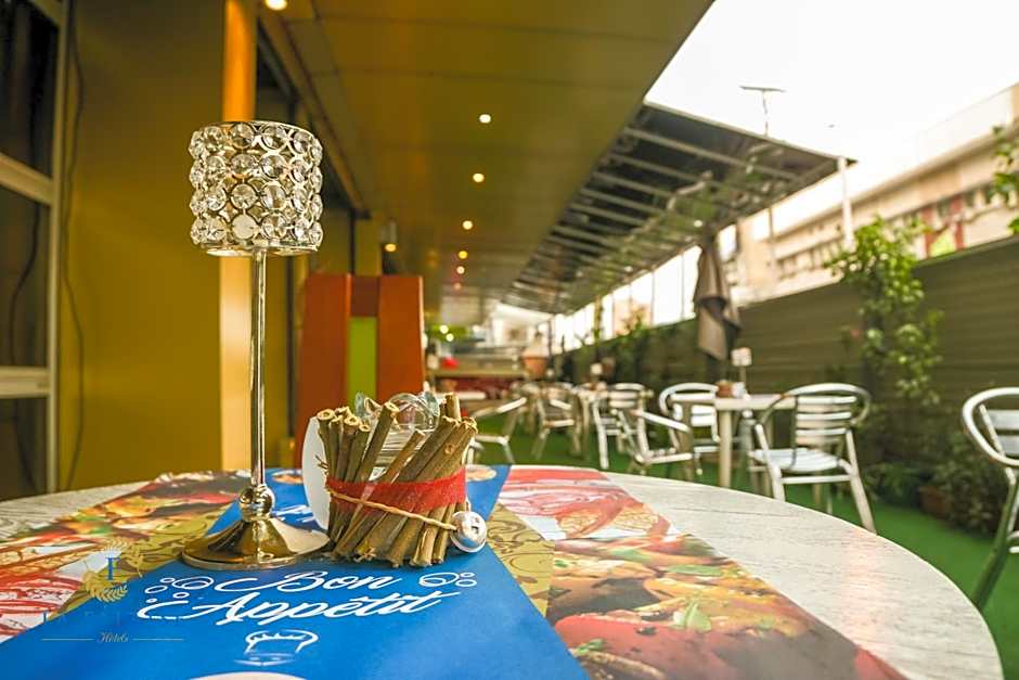 Hotel Résidence La Falaise