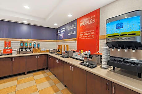 Hampton Inn By Hilton & Suites Mt. Vernon/Belvoir-Alexandria South Area