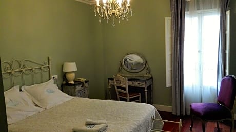 Double or Twin Room . Private bathroom