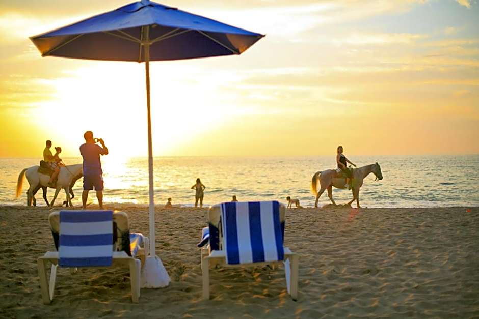 Costa Club Punta Arena