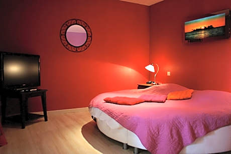 King Suite with Spa Bath