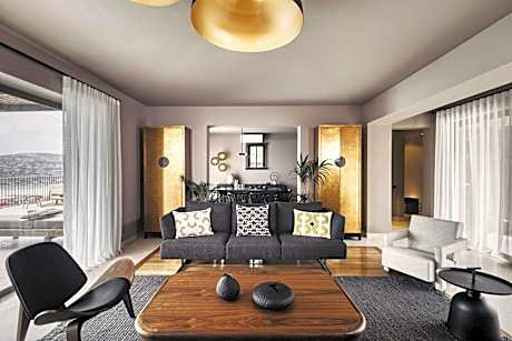 Luxury, 3 Bedroom Villa, Bedroom 1: 1 King, Bedroom 2: 2 Twin, Bedroom 3: 2 Twin, Sofa bed