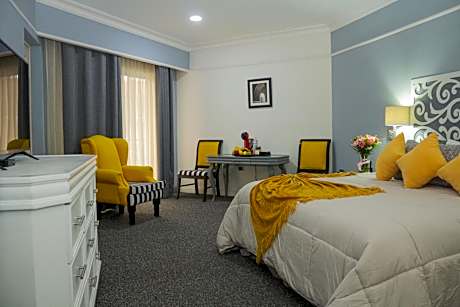 King Suite - Non Smoking