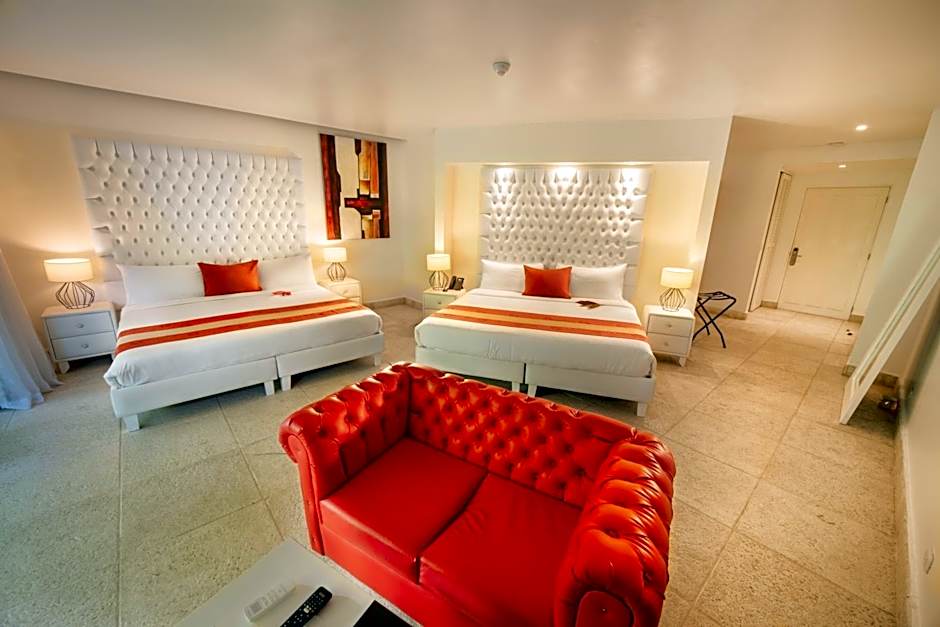 Shana by the Beach Manuel Antonio