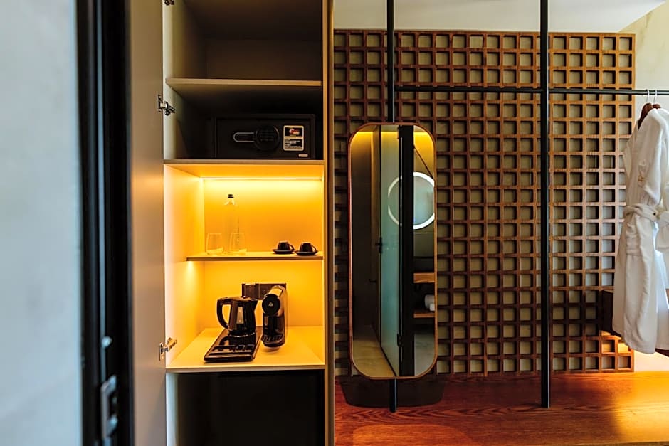 Cavo Zoe Seaside Hotel