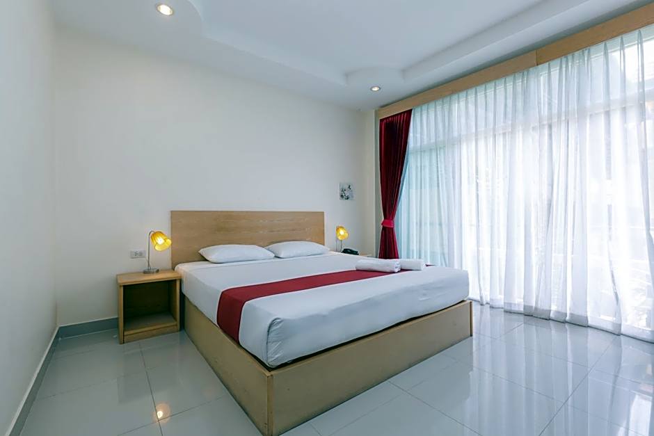 Foto 1 von 11 von Deluxe 1 Double Bed or 2 Beds, Pool View, Balcony