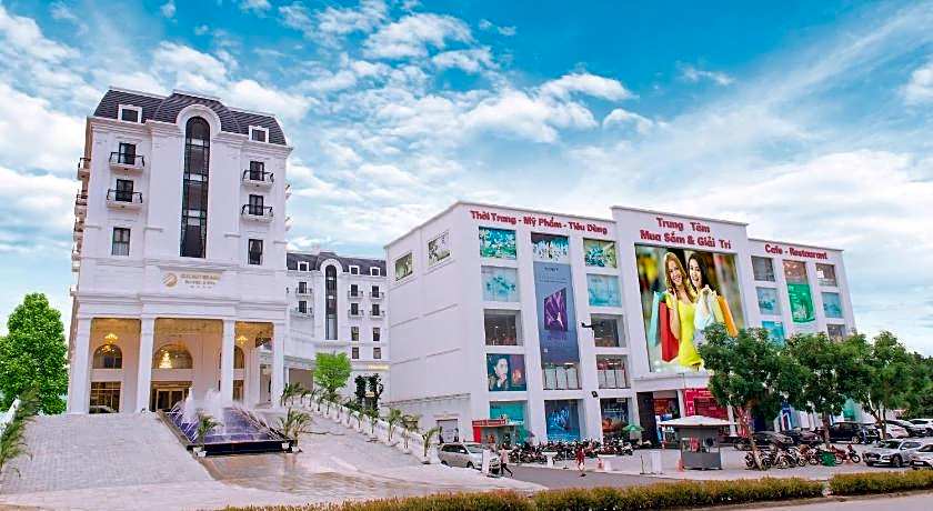 Duc Huy Grand Hotel and Spa