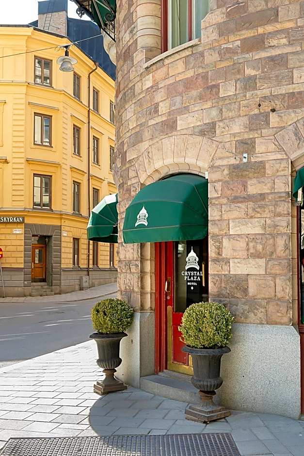 Crystal Plaza Hotel