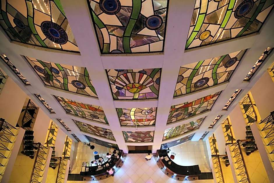 Cowrie Shell Beach Apartments Official