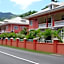 Reef Holiday Apartments