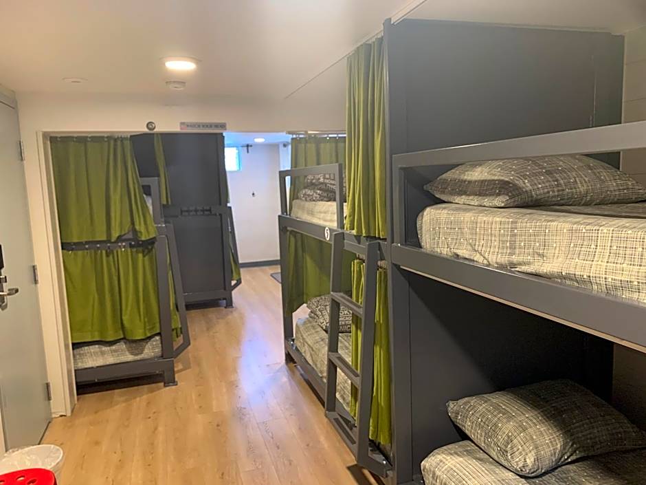 Jasper Downtown Hostel