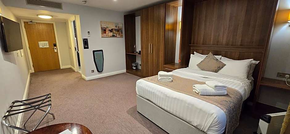 Shendish Manor Hotel