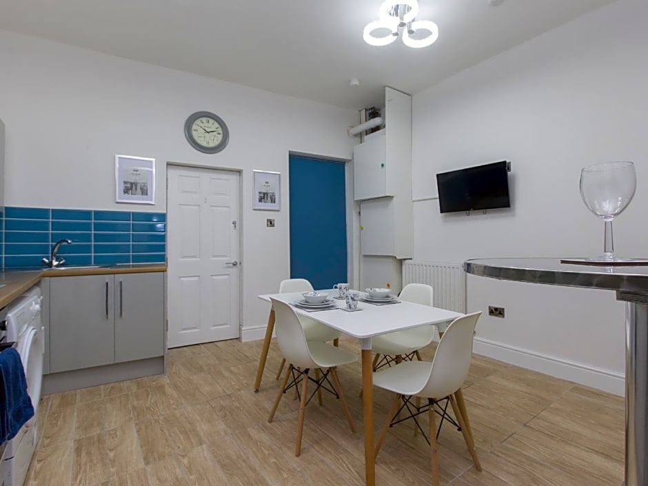 TownHouse PLUS @ 40 West St