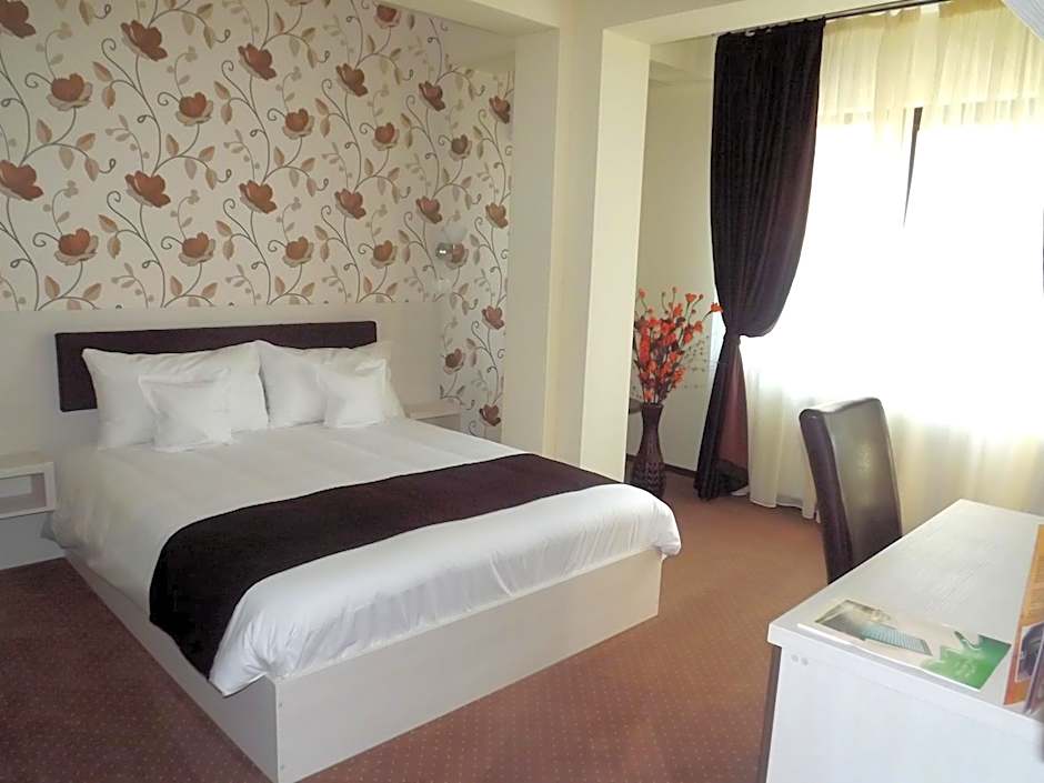 West Plaza Residence