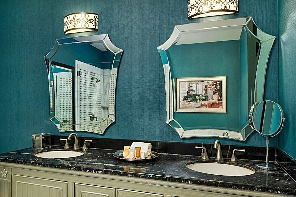 Woolley's Classic Suites