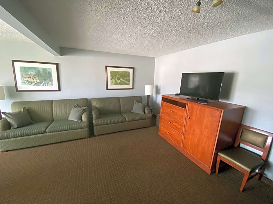 Snowshoe Motel