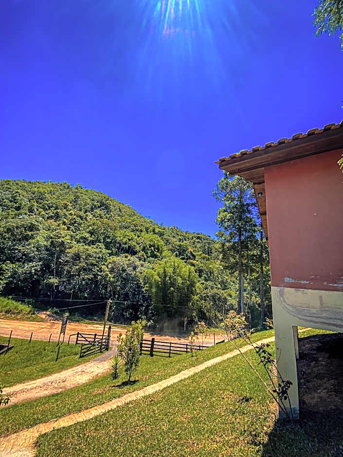Chalés com Hidromassagem e Lareira em Visconde de Mauá, Prox Pedra Selada, Pousada Leal Chalés
