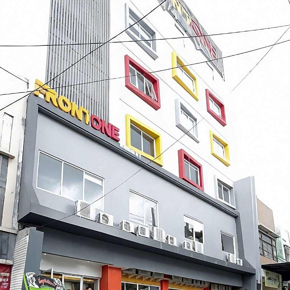 Front One Budget Malang