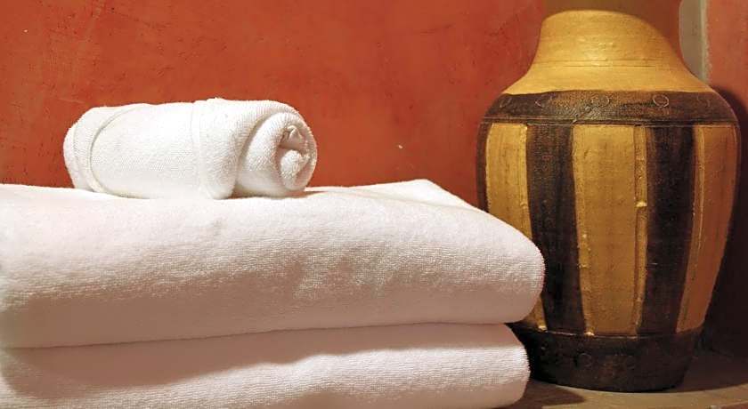 Pandora Lifestyle Hotel