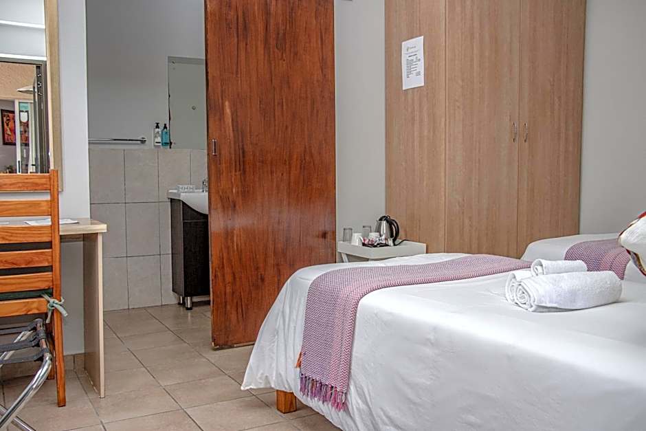Woodpecker's Inn Guest House