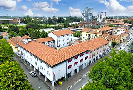 Best Western Plus BorgoLecco Hotel