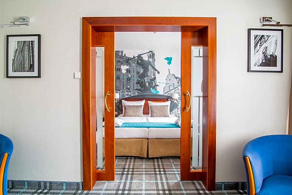 Photo 1 of 13 of Presidential Suite