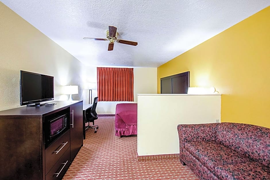 Rodeway Inn & Suites Monticello