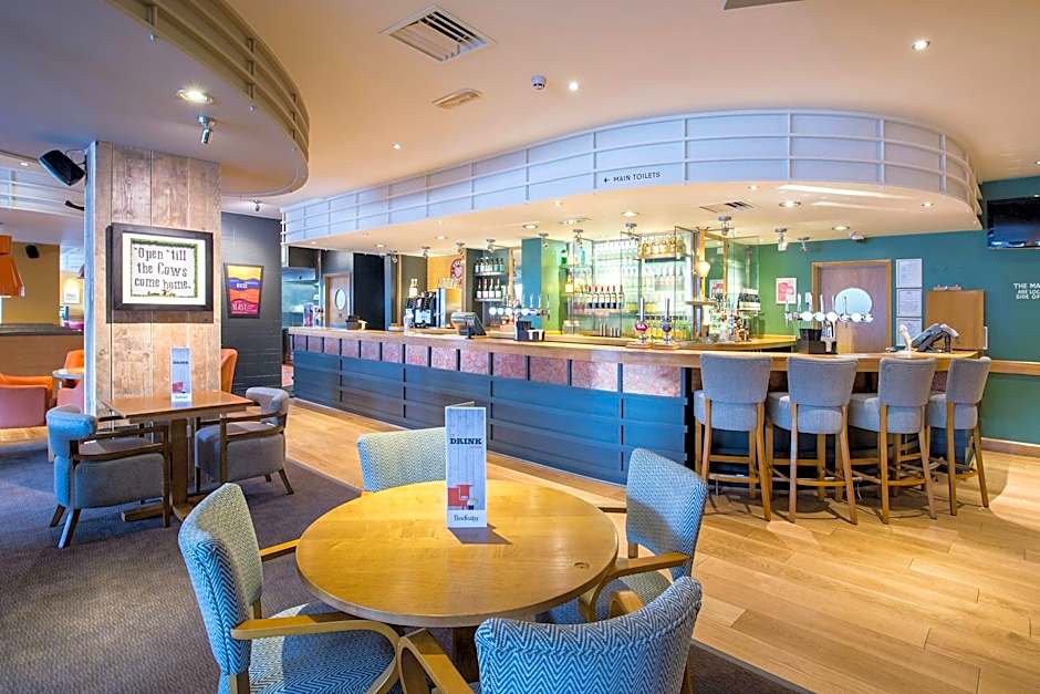 Premier Inn Swansea Waterfront