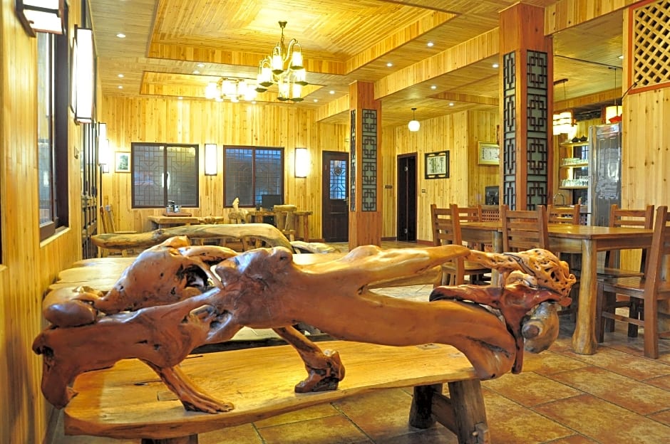 Longji Holiday Hotel