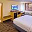 Livinn Hotel Minneapolis South / Burnsville