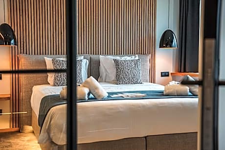 Premium Quadruple Room
