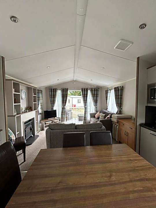 23 larch view luxury caravan tattershall lakes