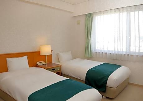 Economy Twin Room - Non-Smoking