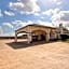 Royal Inn Pearsall