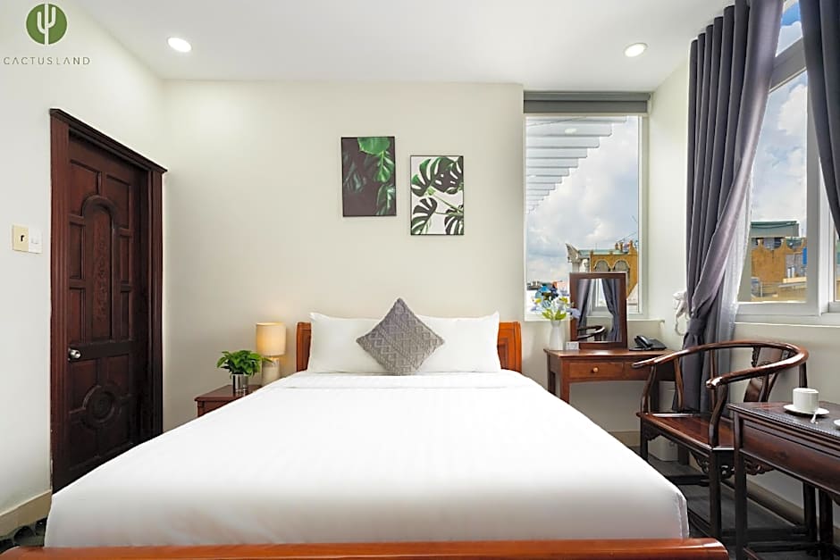 Cactusland Hotel Tan Binh