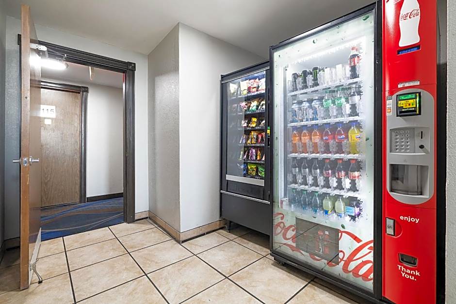 Kennewick Suites