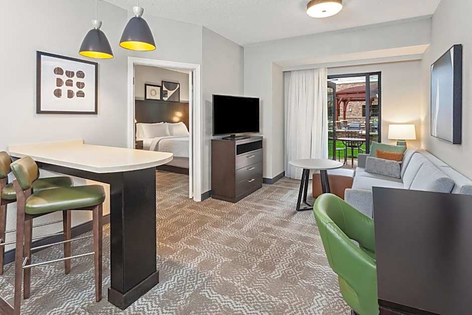 Staybridge Suites Latham By IHG