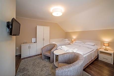 Triple Room with Balcony
