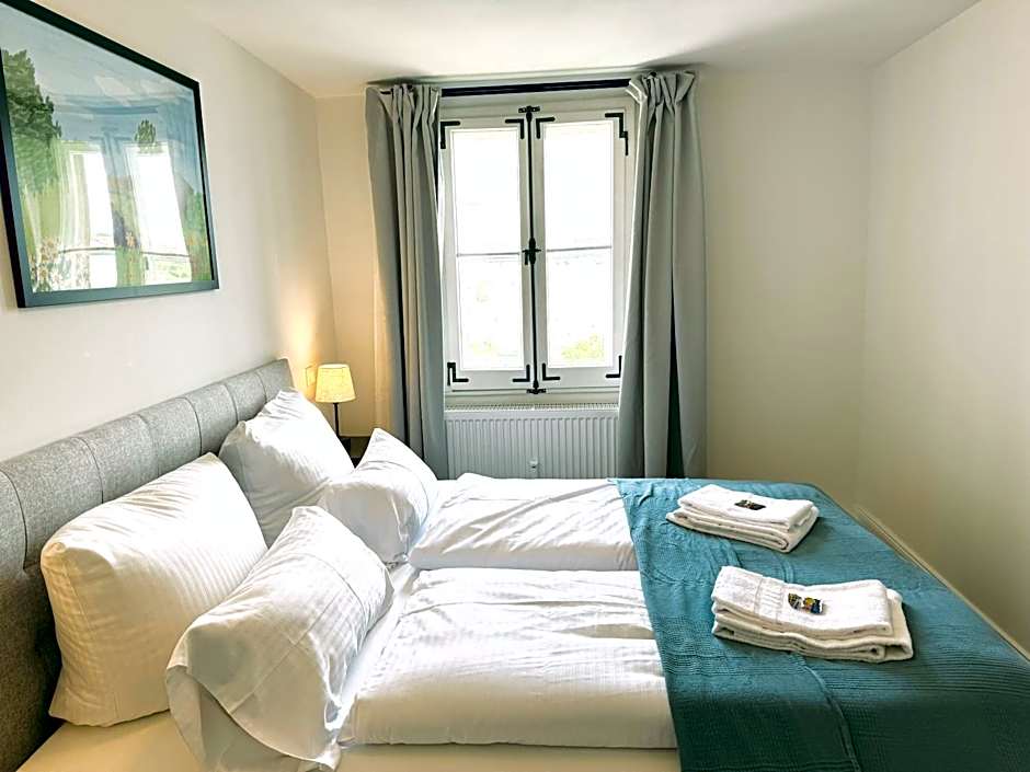 E&K living - design Apartments - SKY-TV - Audi - IN village - free parking