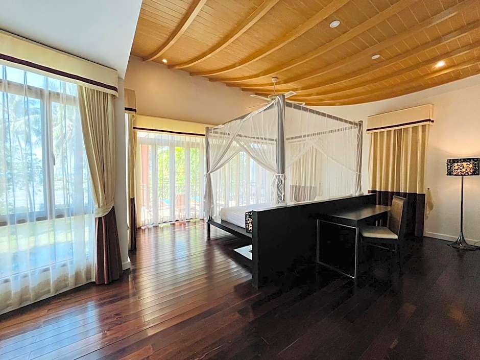 Amatapura Beachfront Villa 12, SHA Certified