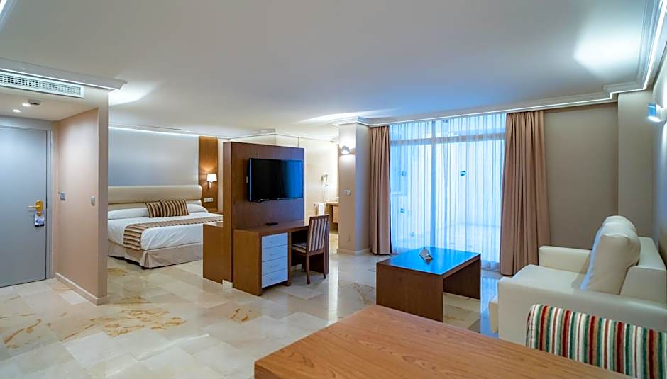 MS AGUAMARINA SUITES