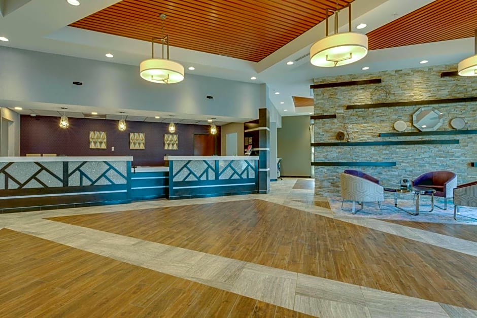 Drury Inn & Suites Overland Park