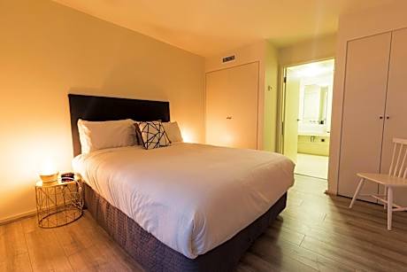 One Bedroom Apartment River View