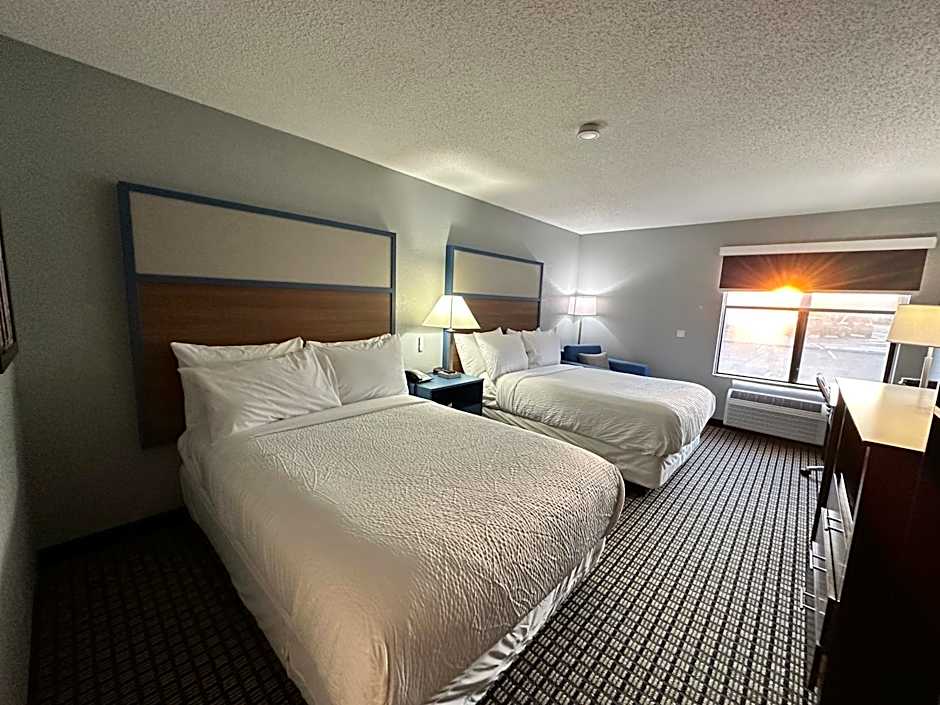 AmericInn by Wyndham Reedsburg