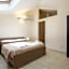 Royal Playa Suite and Apartament -private parking- self chek out